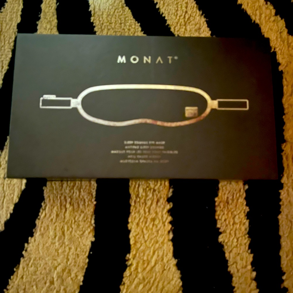 Monat sleep sounds eye mask with Bluetooth